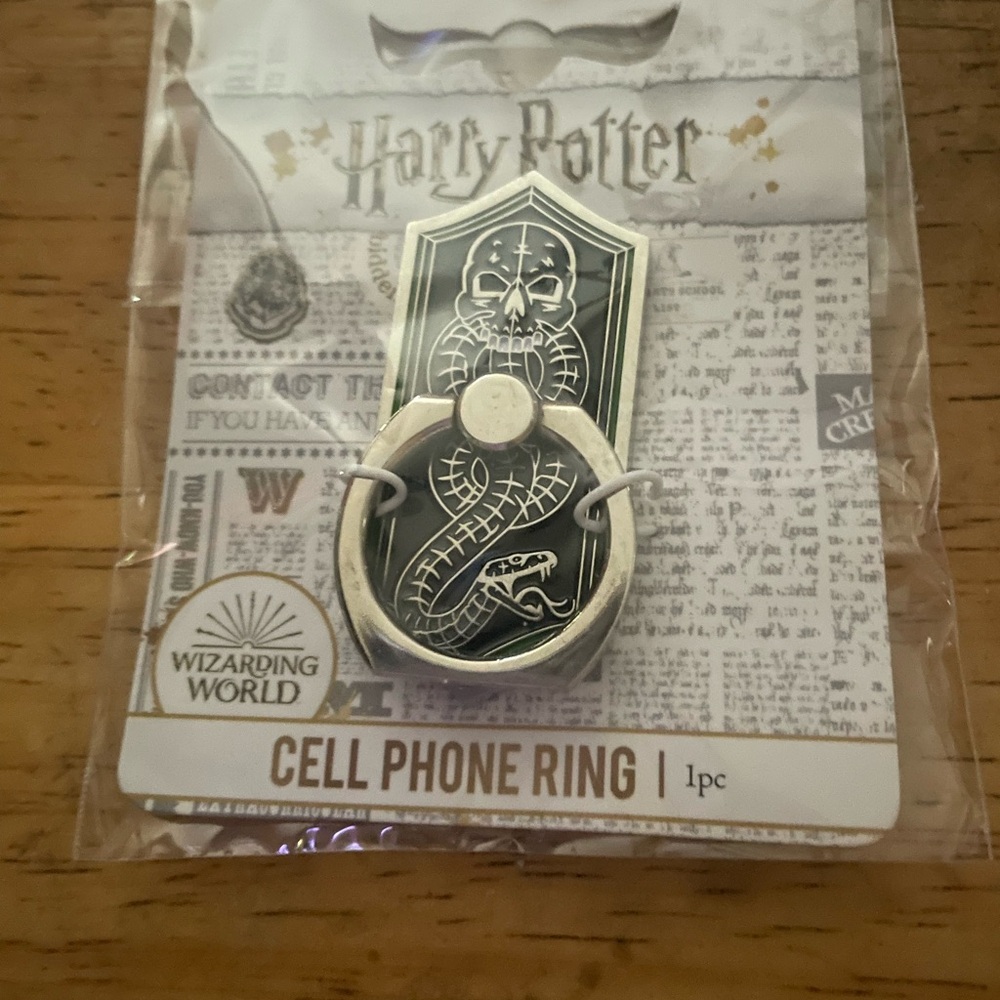 Warner Bros. Harry Potter Cell Phone Ring - Silver and Green